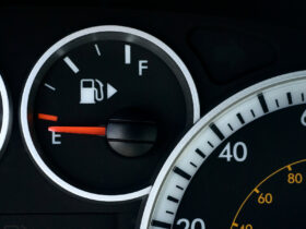 Como Medir Quantos Quilômetros Seu Carro Faz com um Litro de Combustível